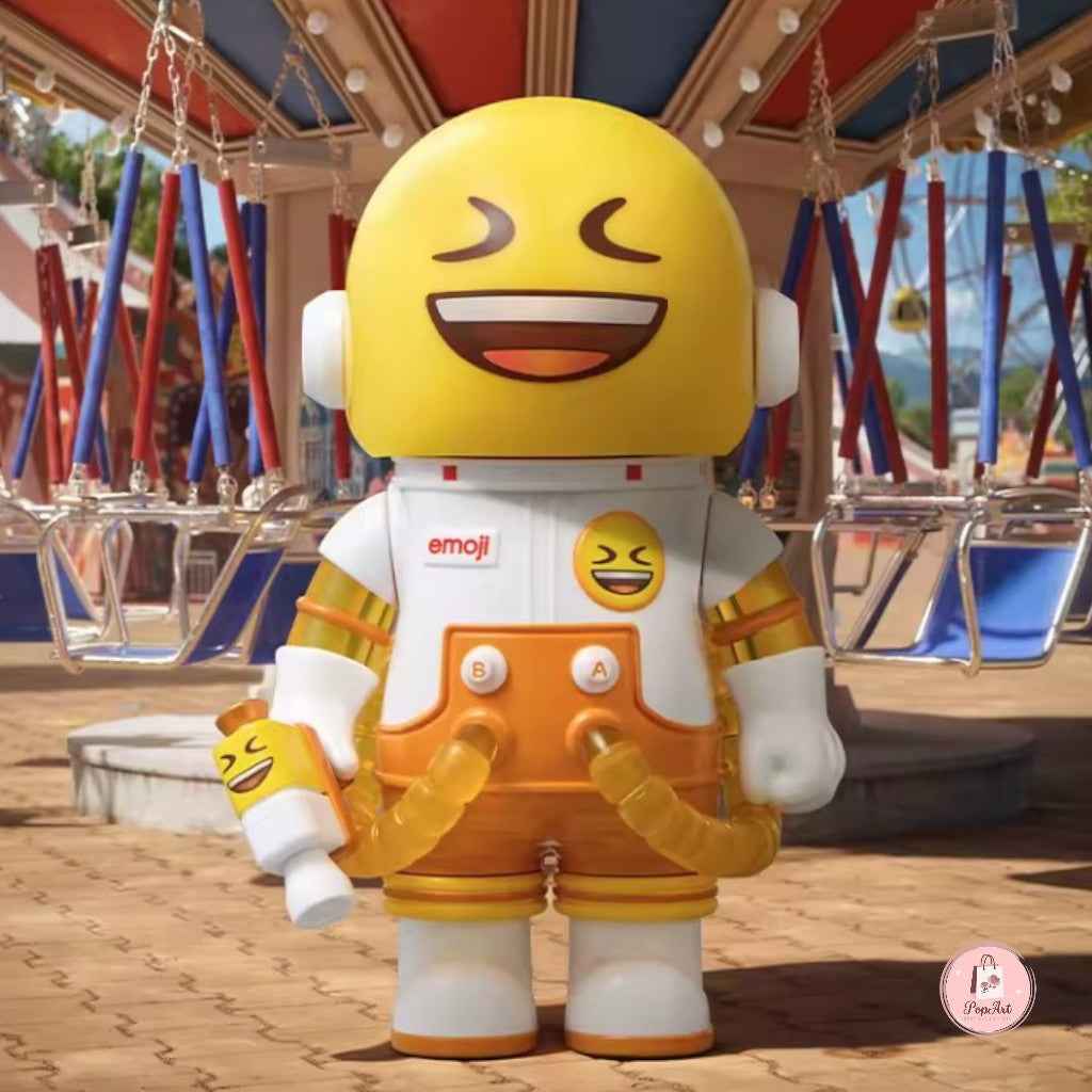 POP MART MEGA SPACE MOLLY 100% × emoji Series - Boutique PopArt